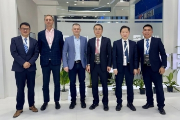 共聚JEC World，2025 我們?cè)谝黄穑?></a></div>
					<h2><a href=